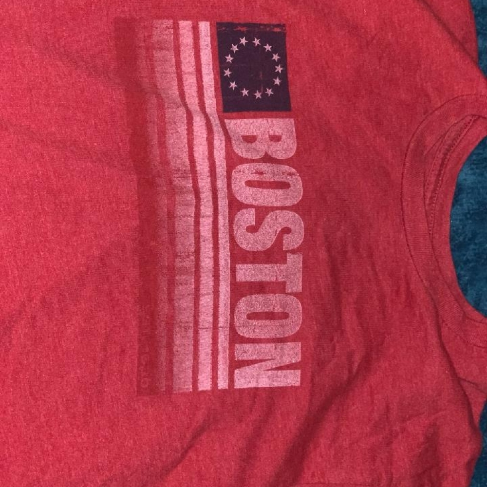 Boston souvenir shirt, live and tell